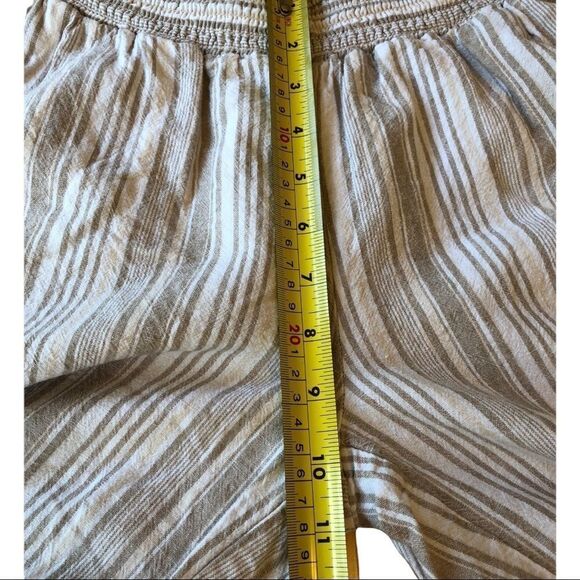 𝅺land ‘n Sea Linen Blend Capris EUC - Picture 5 of 10